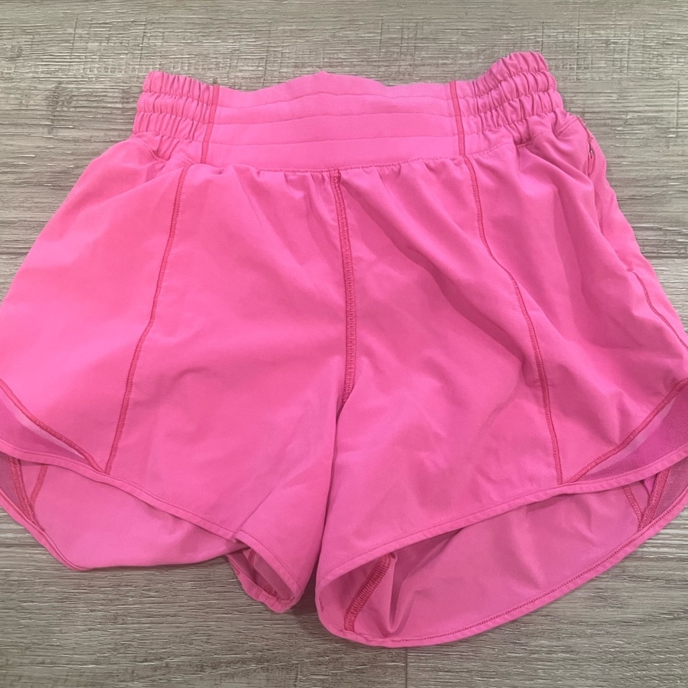 Hotty Hot High-Rise Lined Short 4”